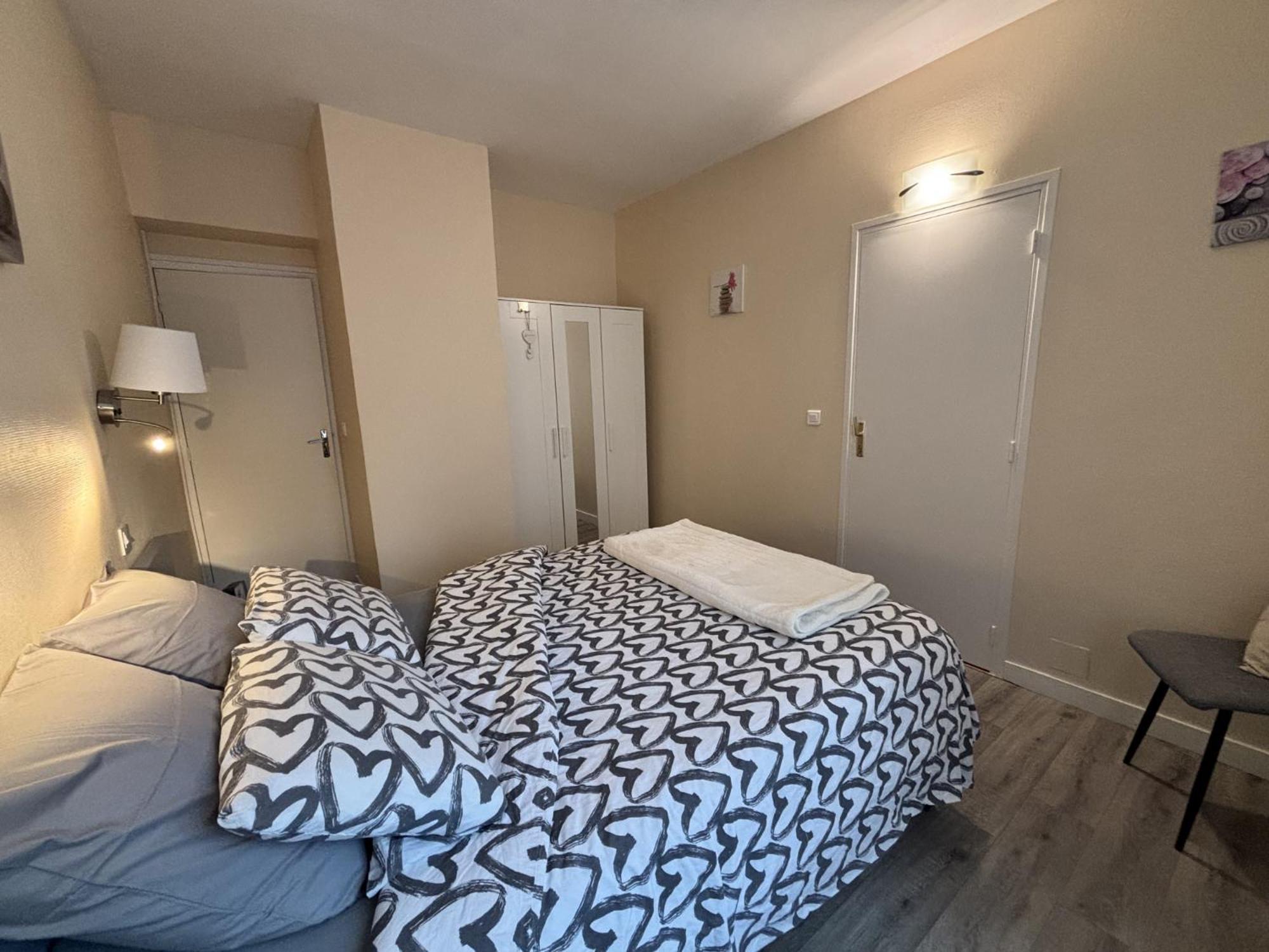 Le Puy De Dome - 1 Chambre - Clim Châtel-Guyon Exterior foto